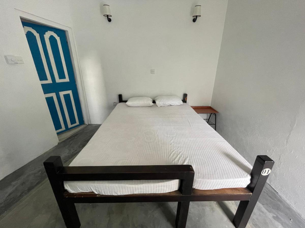 Auberge de jeunesse Bunk 15 Hiriketiya à Dikwella Extérieur photo