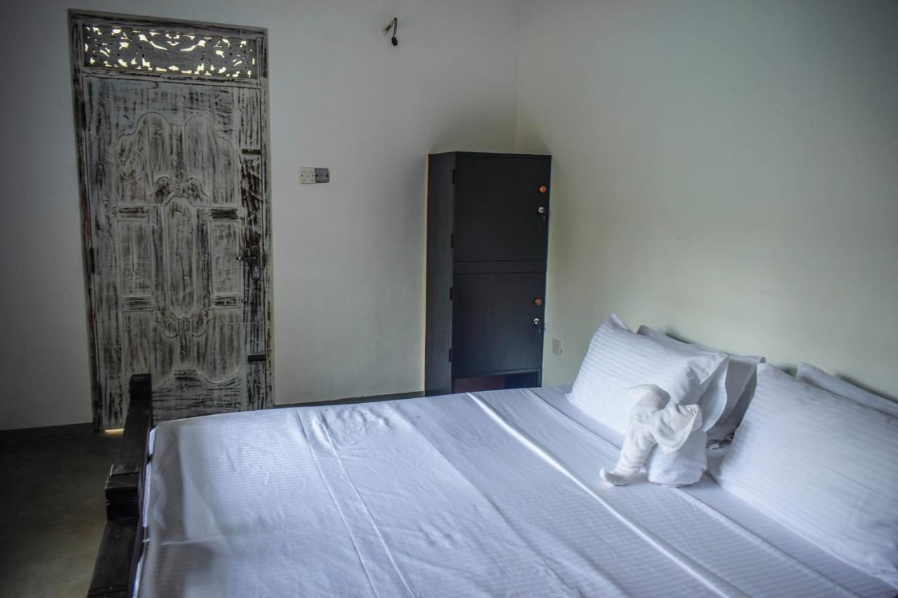 Auberge de jeunesse Bunk 15 Hiriketiya à Dikwella Extérieur photo