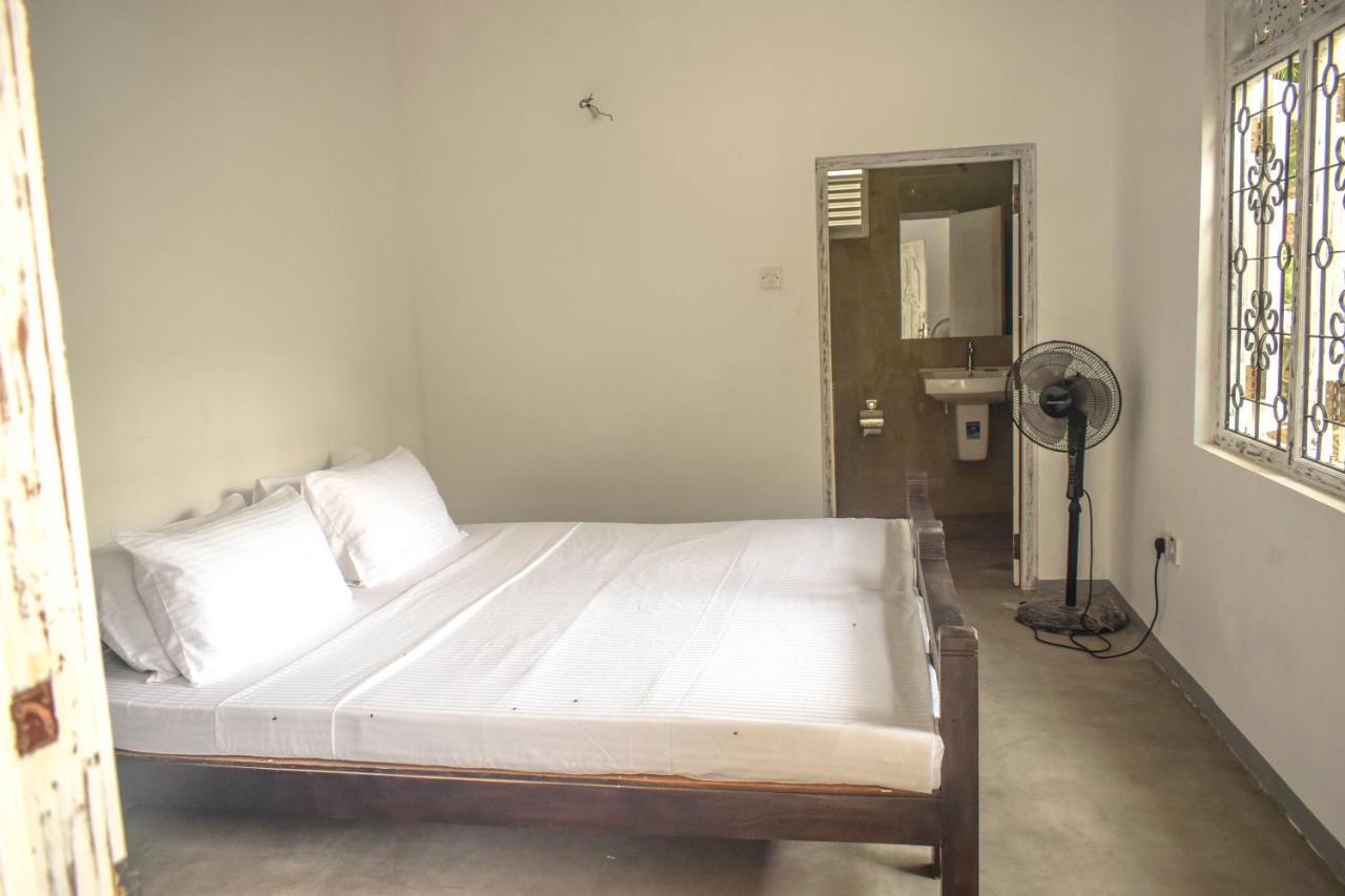 Auberge de jeunesse Bunk 15 Hiriketiya à Dikwella Extérieur photo