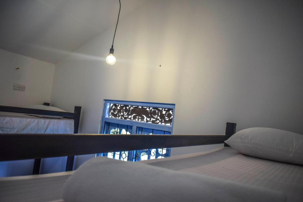 Auberge de jeunesse Bunk 15 Hiriketiya à Dikwella Extérieur photo